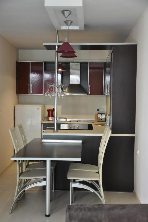 Black Sea Brееze Apartment Warna Zewnętrze zdjęcie